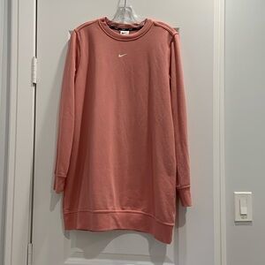 Nike oversized crew neck sweatshirt. Size s. Extra long. Color pink.